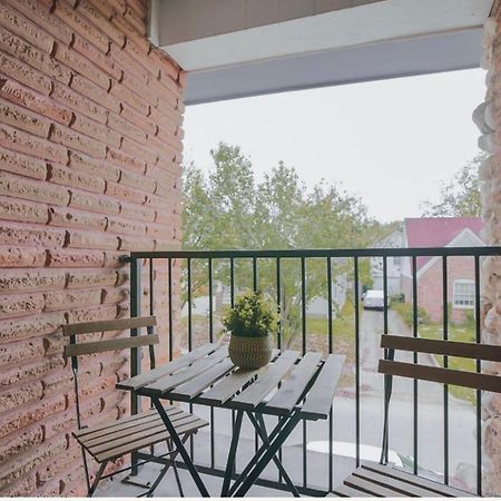 Enticing 1Br Apartment In The Heart Of The Heights Хюстън Екстериор снимка