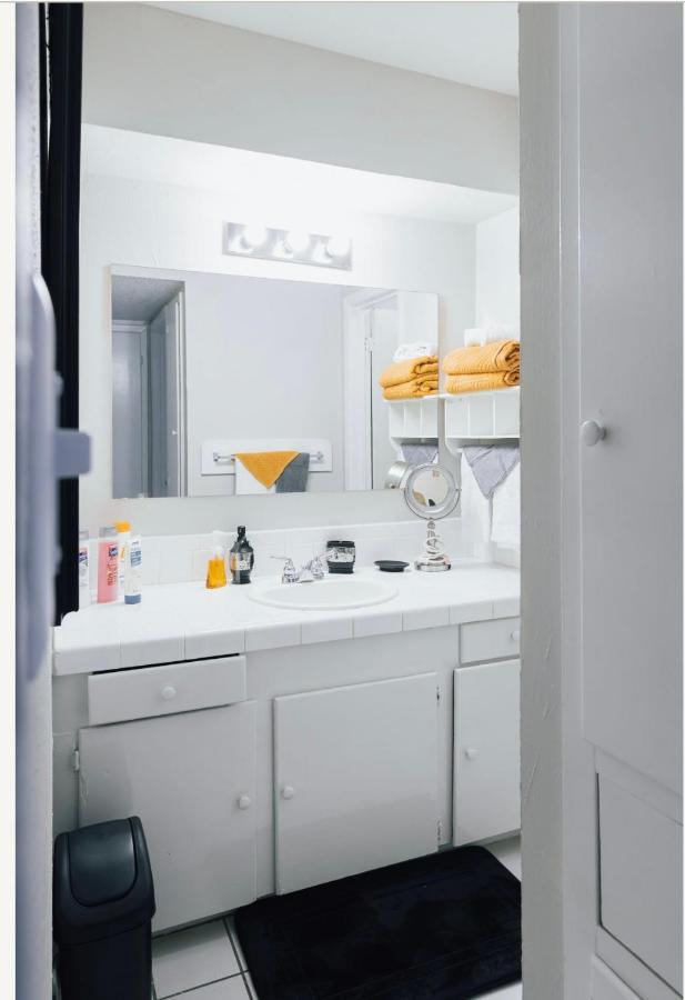 Enticing 1Br Apartment In The Heart Of The Heights Хюстън Екстериор снимка
