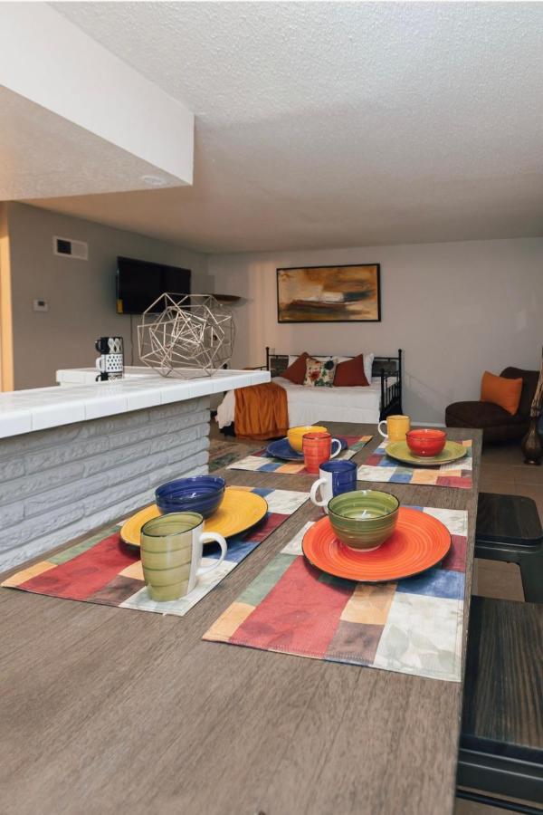 Enticing 1Br Apartment In The Heart Of The Heights Хюстън Екстериор снимка